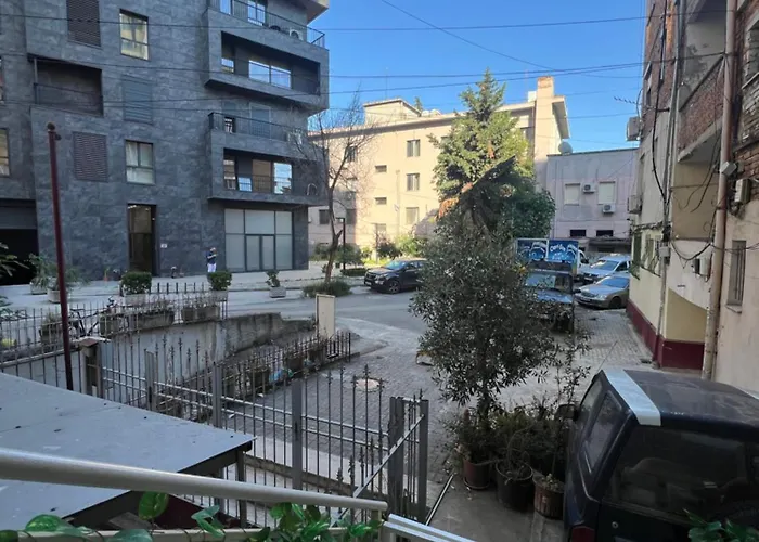 Smile In Center Apartment